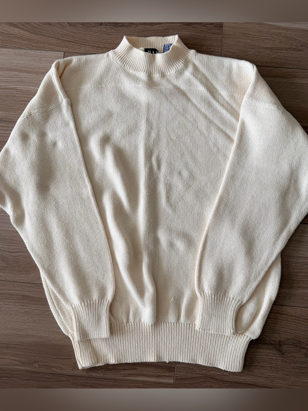 GAP 90’s Cream Turtleneck Sweater